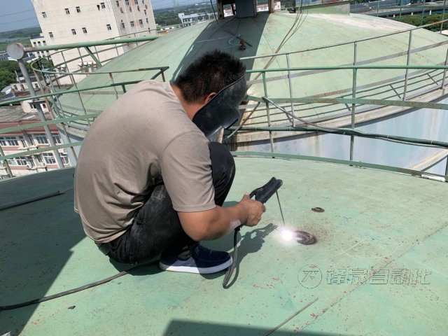 水泥中專庫(kù)料位計(jì)
